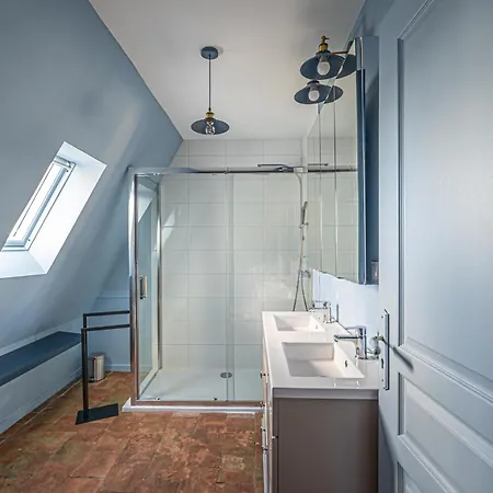 Le Mans Reve 5 Etoiles, Voyage Temporel, Sauna & Piscine Coulans-sur-Gée